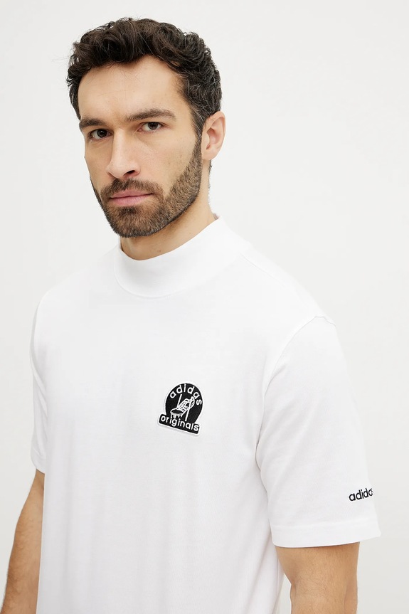 Bombažna kratka majica adidas Originals GRFX TEE bela JC8367