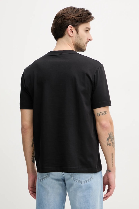 Oblečenie Bavlnené tričko Calvin Klein Jeans J30J327483 čierna