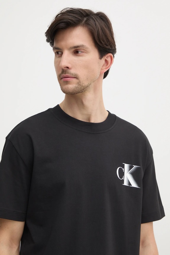 Bombažna kratka majica Calvin Klein Jeans črna J30J327475
