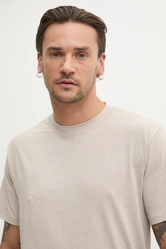 Hollister Co. t-shirt beżowy KI324.5089.172