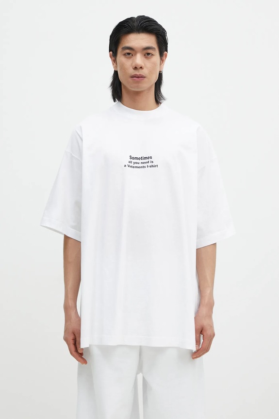 Памучна тениска VETEMENTS All You Need Oversized свободна бял UA66TR690W