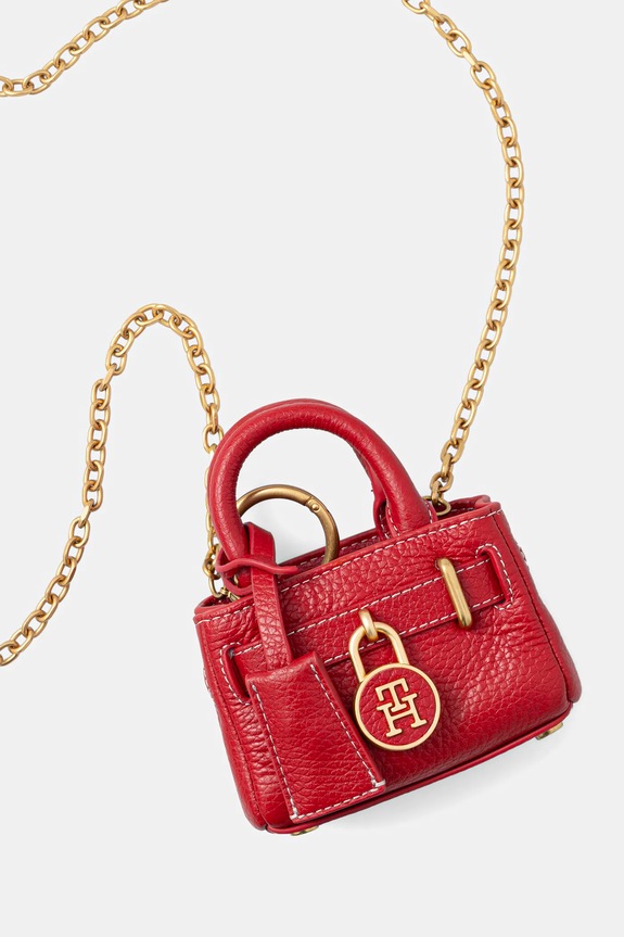 Kožená kľúčenka Tommy Hilfiger AW0AW18302 červená SS26