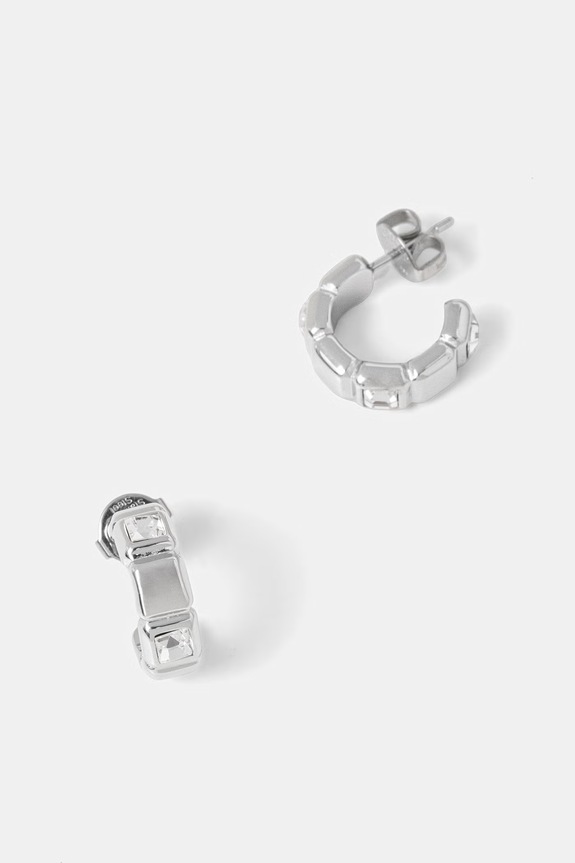 Guess náušnice dámske z nehrdzavejúcej ocele ACE OF DIAMONDS strieborná JUBE06.183JW