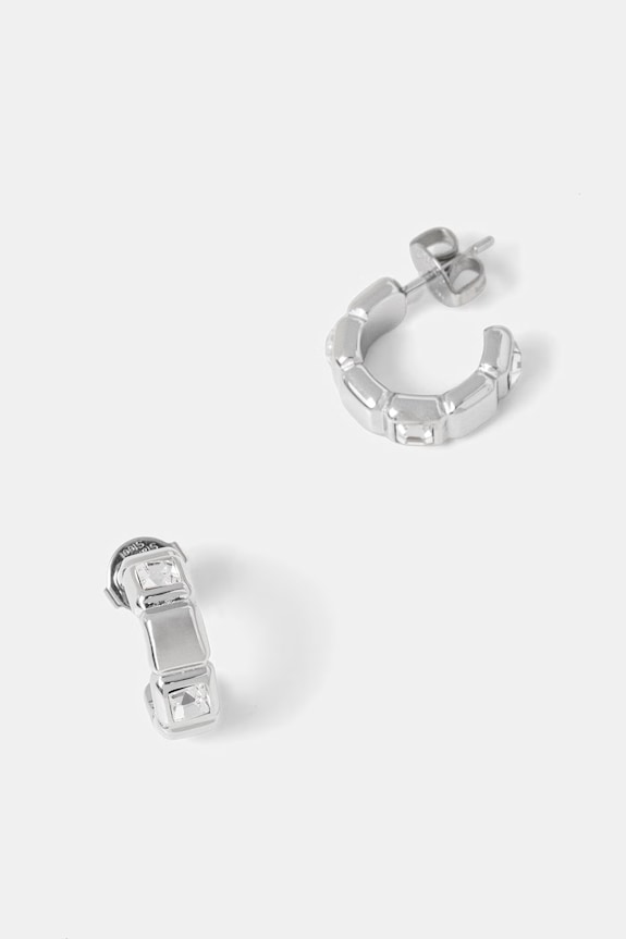 Guess náušnice dámske z nehrdzavejúcej ocele ACE OF DIAMONDS strieborná JUBE06.183JW