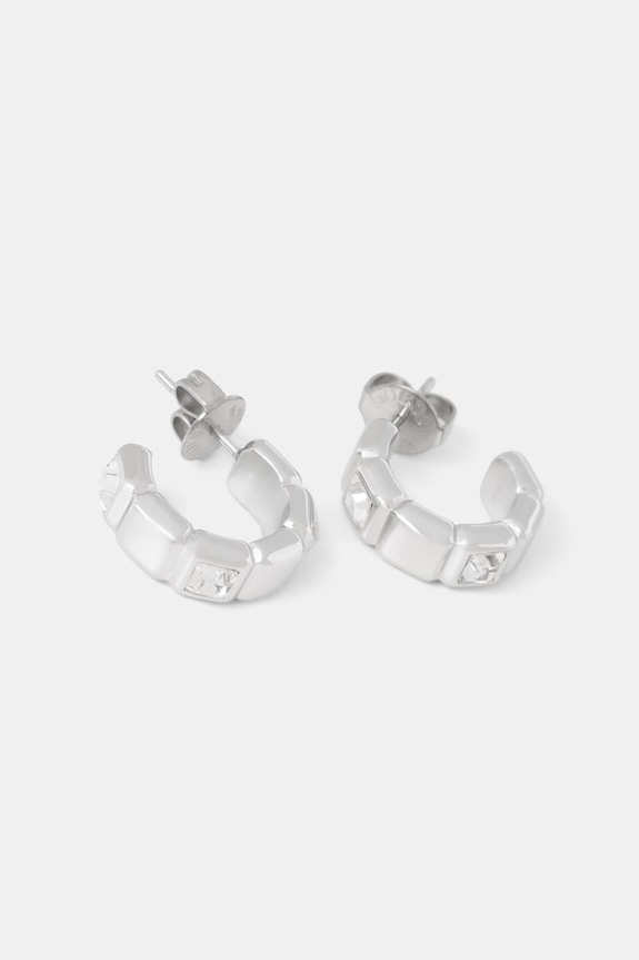 Doplnky Guess náušnice dámske z nehrdzavejúcej ocele ACE OF DIAMONDS JUBE06.183JW strieborná