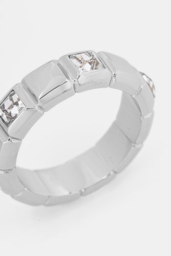Guess prsteň dámsky z nehrdzavejúcej ocele ACE OF DIAMONDS JUBR06.181JW strieborná SS26