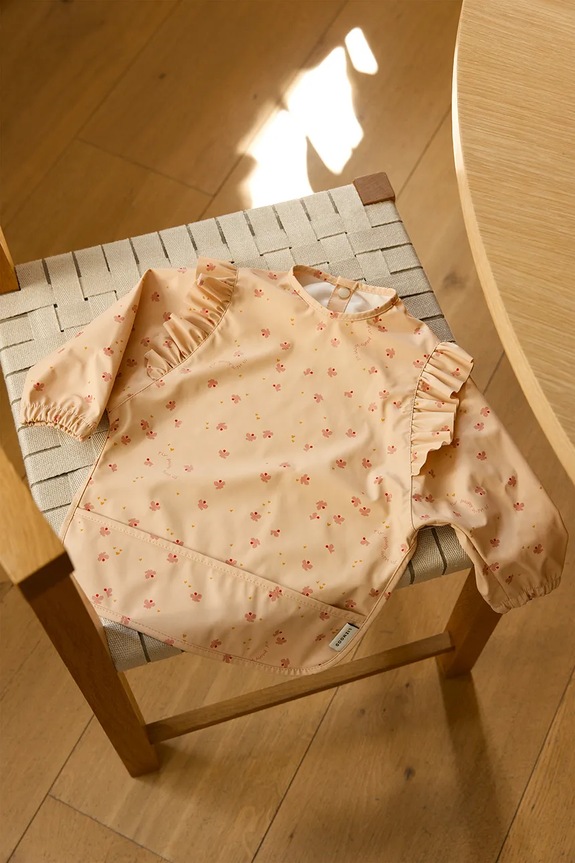 Detský podbradník Liewood Merle Ruffle Cape Bib ružová LW20321.PPY2