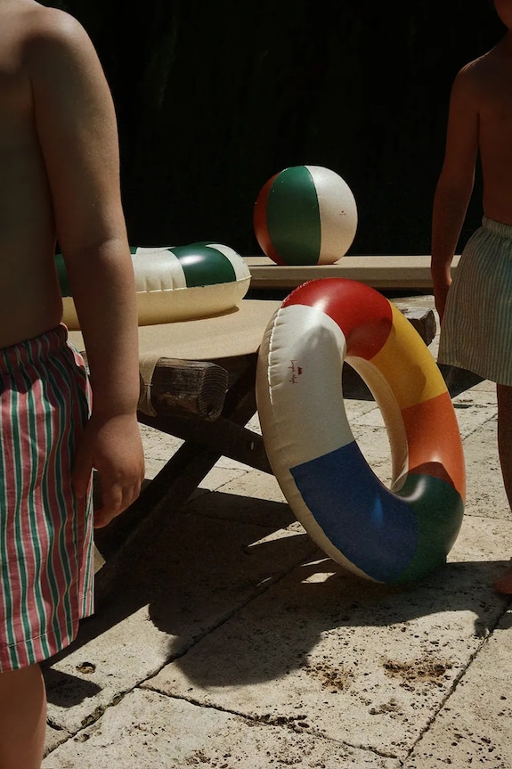 Konges Sløjd koło do pływania dziecięce SWIM RING AND BEACH BALL SET KS105094.PPY2 multicolor SS26