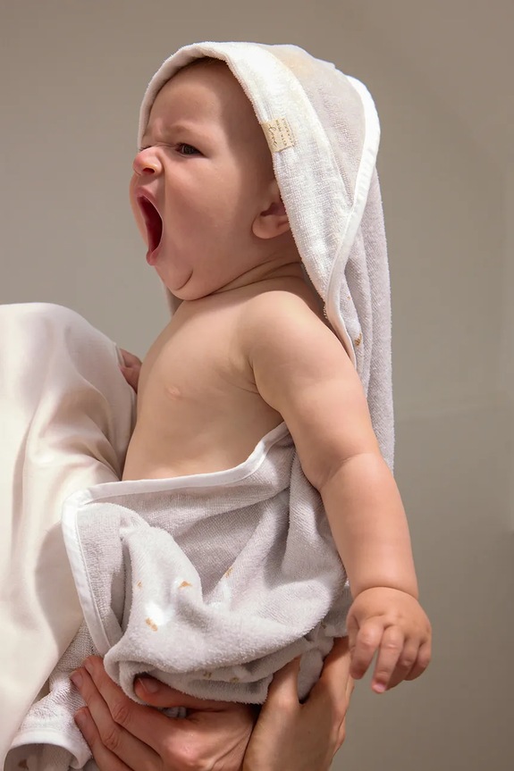 Detský bavlnený uterák Mayoral Newborn 9117.1A.Newborn.PPY2 sivá