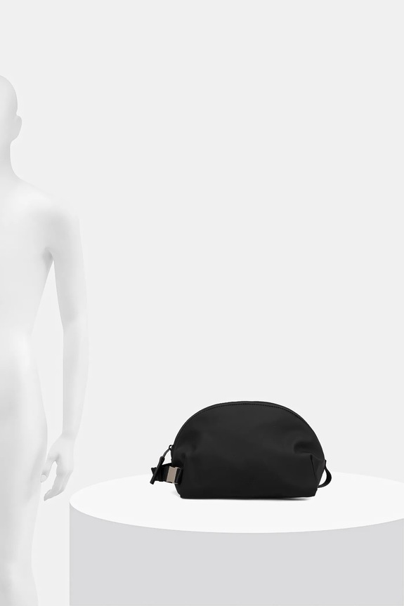 Kozmetická taška Rains 16490 Valera Wash Bag W3 čierna 16490.01