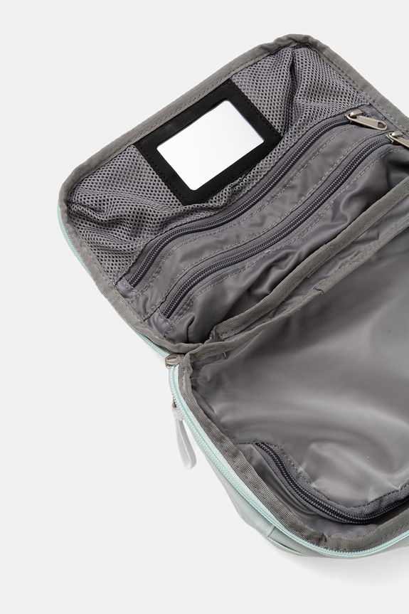The North Face kosmetyczka BASE CAMP VOYAGER zielony NF0A81BLN3J1