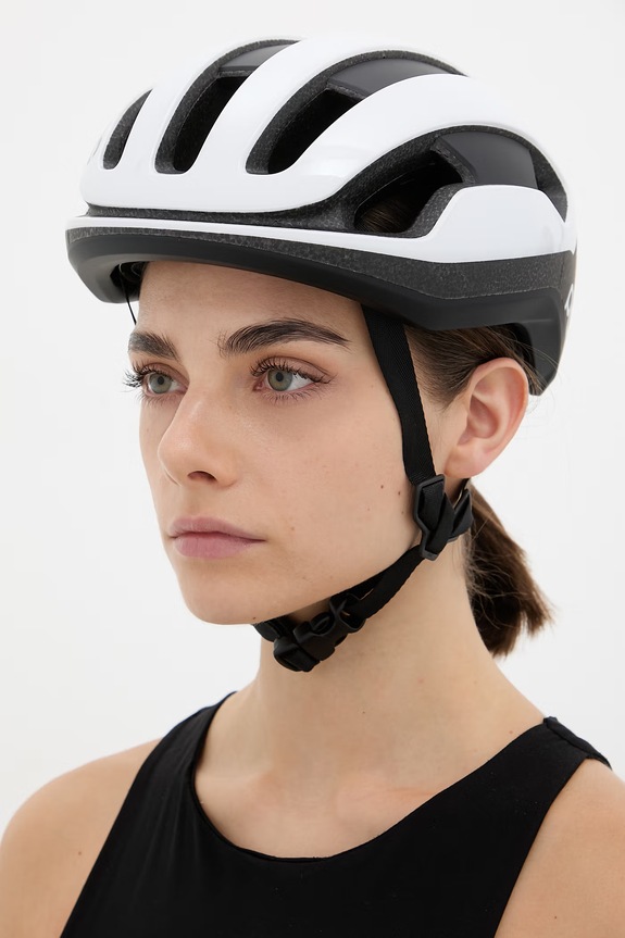 Doplnky POC cyklistická prilba Omne Lite 10776. biela