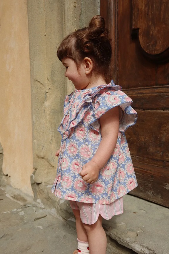 Otroška bombažna majica Konges Sløjd KIM FRILL SS SHIRT GOTS Okrogel pisana KS104906.PPY2