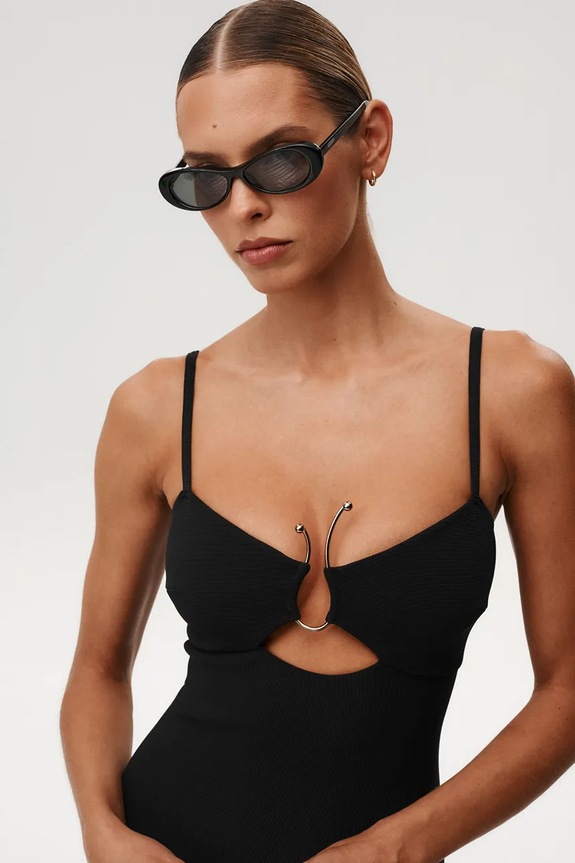 Undress Code jednodielne plavky dámske August Swimsuit 1251 čierna