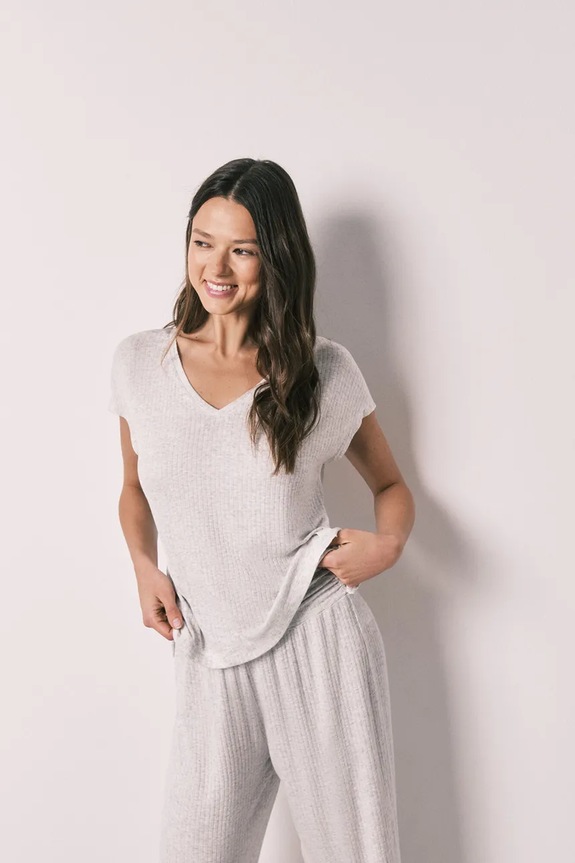 Oblečenie women'secret dvojdielne pyžamo dámske s viskózou 4753116 sivá