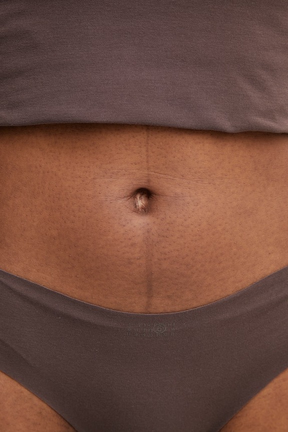 MM6 Maison Margiela Chiloți full brief pentru femei cu bumbac maro MKLL10040