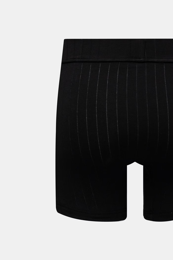 Calvin Klein Underwear priliehavé boxerky pánske bavlnené s elastanom LV00NB4504 čierna SS26