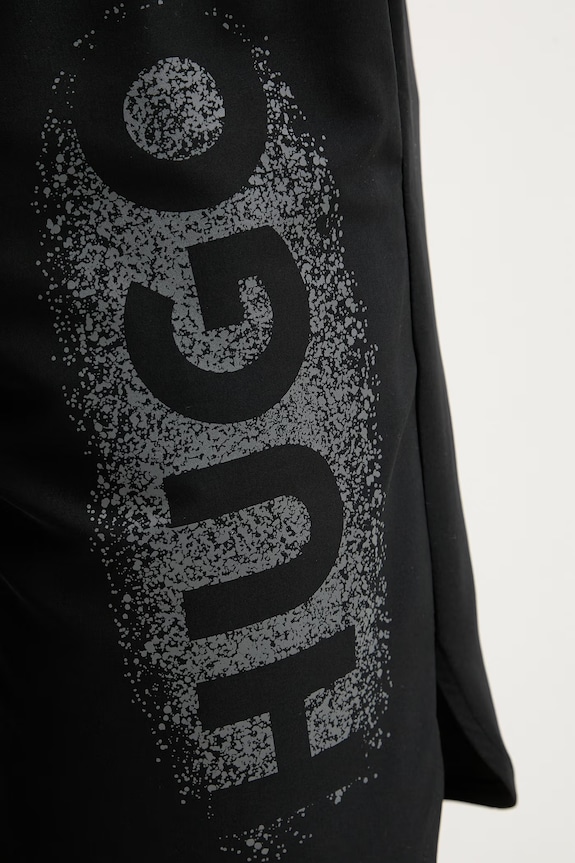 HUGO plavecké šortky pánske SPRAY_SWIM_SHORTS čierna 50561096