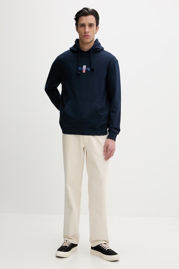 Tommy Jeans dukserica sa kapuljačom za muškarce od pamuka DM0DM23015 mornarsko plava SS26