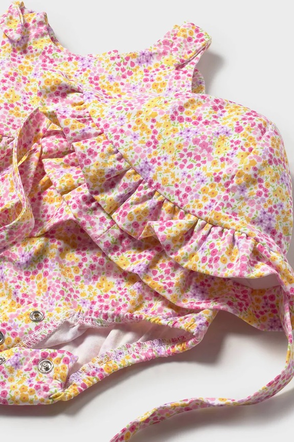 Dievča Dupačky a detská čiapka Mayoral Newborn 1632.2G.Newborn.PPY2 ružová