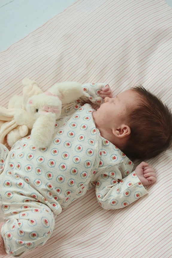 Kombinezon za bebe Konges Sløjd BASIC NEWBORN ONESIE GOTS KS104675.PPY2