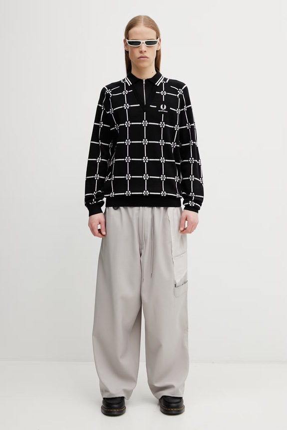 Sveter s prímesou vlny Fred Perry SK2106 čierna