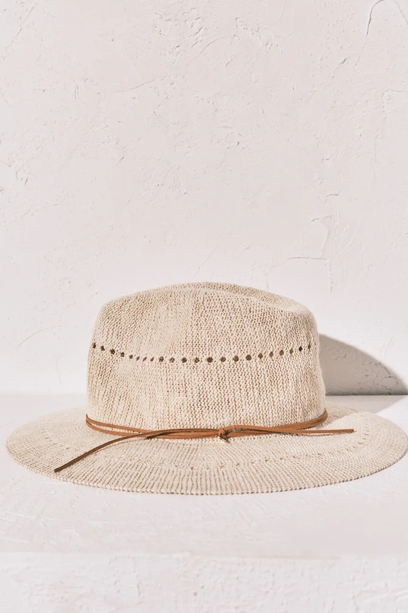 Klobúk women'secret nášivka béžová 4383158
