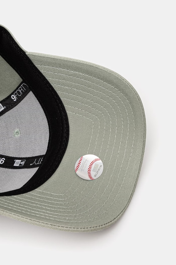 Bavlnená šiltovka New Era LEAGUE ESSENTIAL 9FORTY® 60771732 zelená