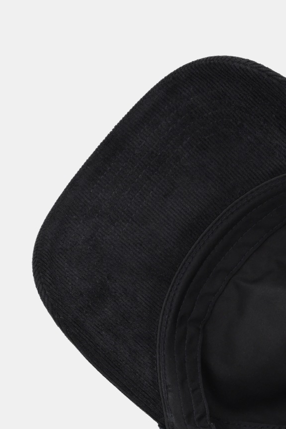 Šiltovka Calvin Klein čierna LV04D5064G