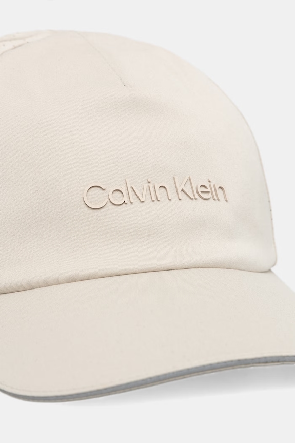 Calvin Klein šiltovka trucker pánska LV04D5079G béžová SS26