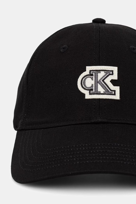 Calvin Klein čiapka so šiltom bavlnená LV04D5083G čierna SS26