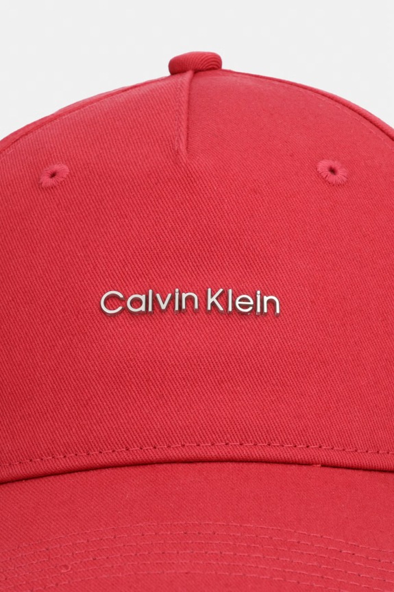 Calvin Klein baseball kapa bombažna LV04F5072G rdeča SS26