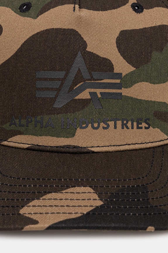 Шапка с козирка Alpha Industries Basic Trucker Cap Camo 186902C кафяв SS26