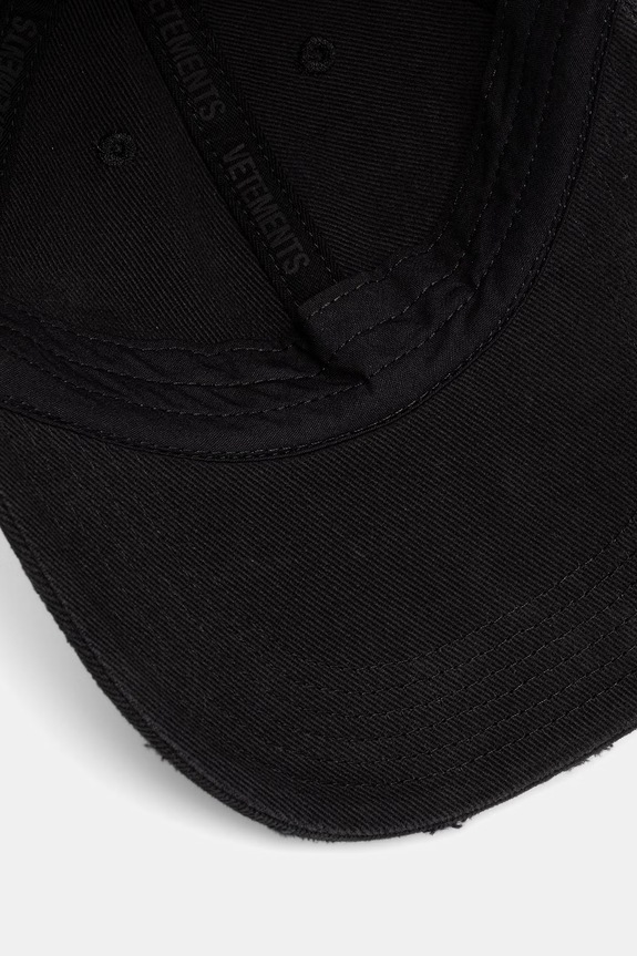 VETEMENTS cotton baseball cap Friday Distressed UE76CA326B black