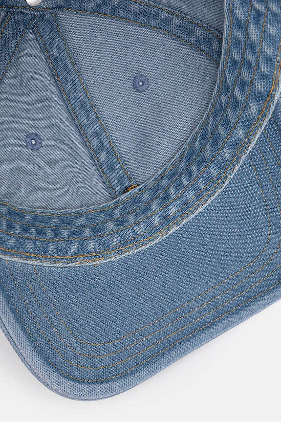 Lacoste czapka z daszkiem jeansowa niebieski RK6362