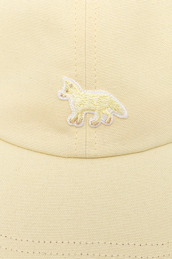 Bavlněná baseballová čepice Maison Kitsuné Baby Fox OW06108WB0026 žlutá SS26