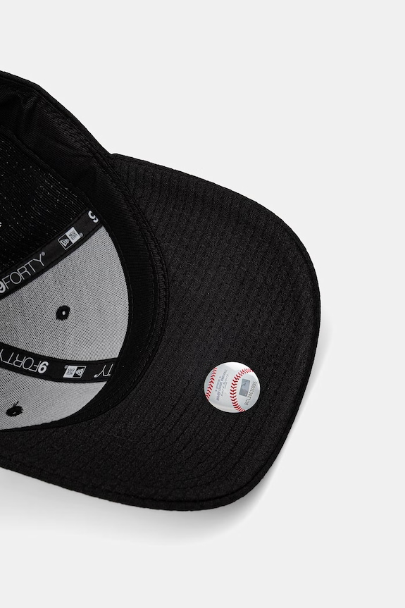 Šiltovka New Era FLAWLESS MESH 9FORTY® čierna 60691114