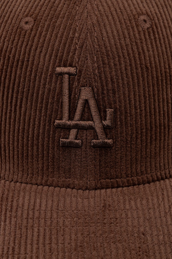 New Era kordbársony baseball sapka CORD 9FORTY® MC 60771826 barna SS26