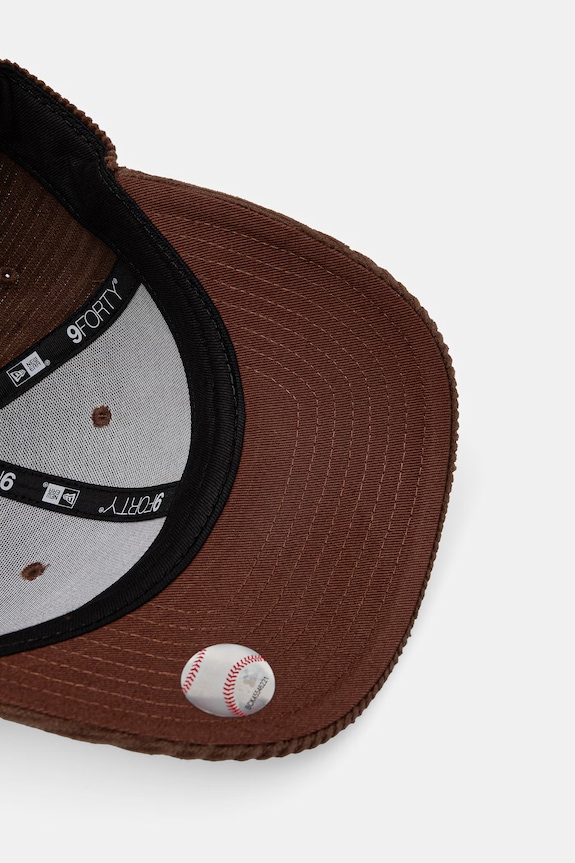 New Era kordbársony baseball sapka CORD 9FORTY® MC 60771826 barna