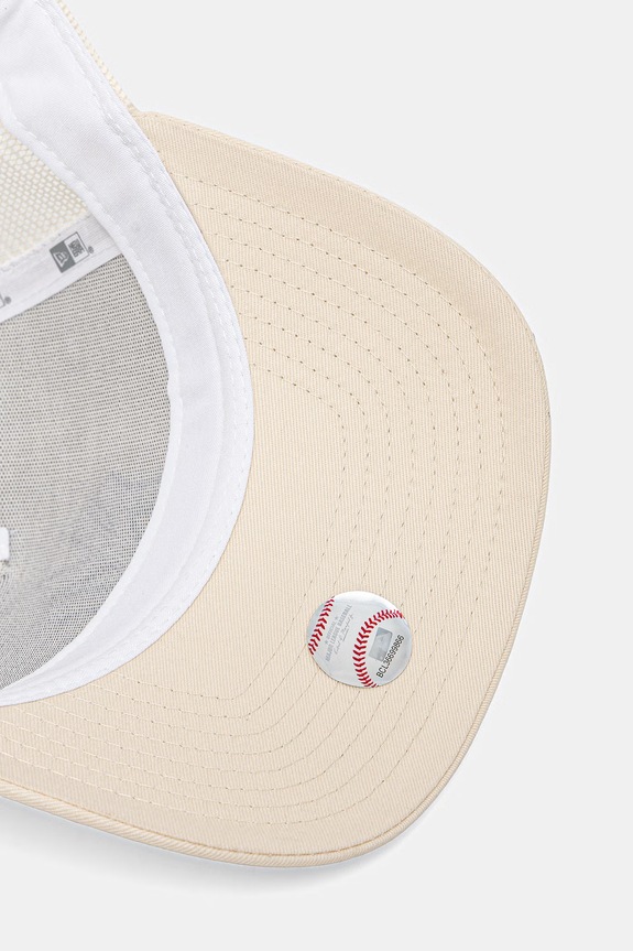 Šiltovka New Era OUTLINE TRUCKER 60771718 béžová