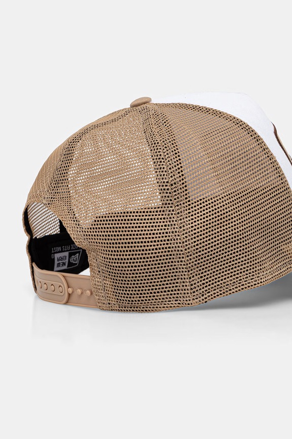Accesorii New Era șapcă LOCATION PATCH TRUCKER 60771861 bej