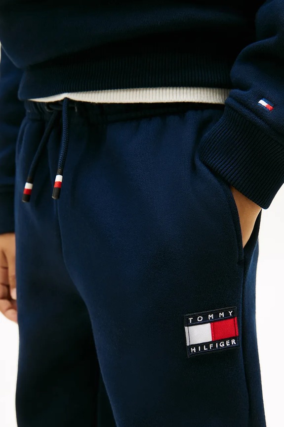 Dječja trenirka Tommy Hilfiger mornarsko plava KS0KS00708.128.176.PPY2
