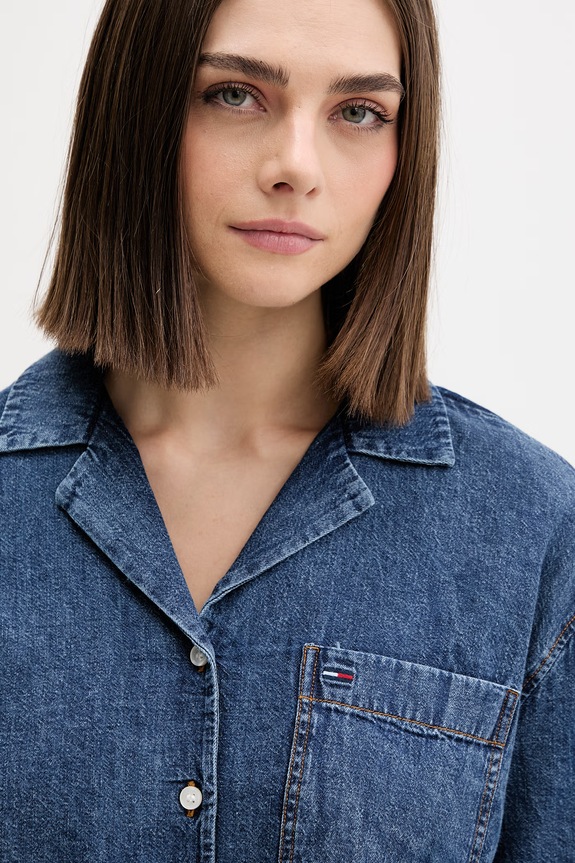 Tommy Jeans риза дамска от деним тъмносин DW0DW22216