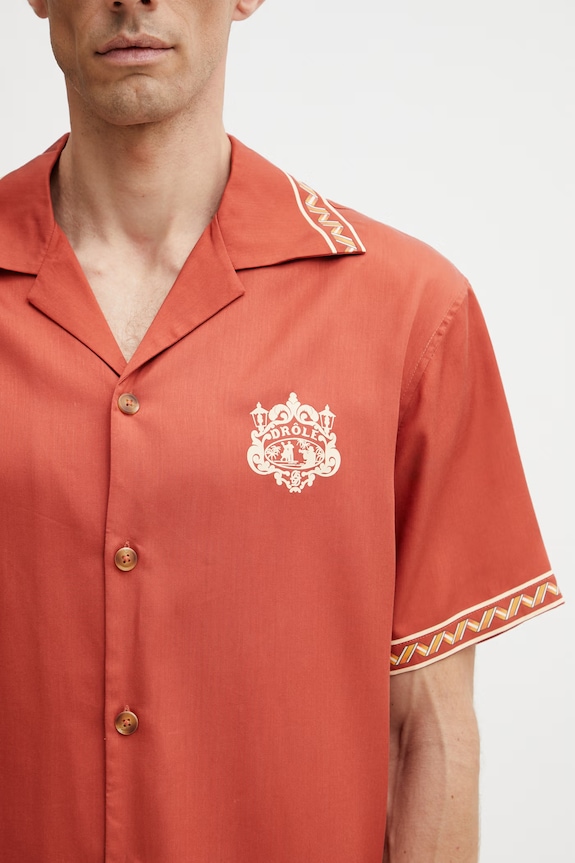 Drôle de Monsieur srajca moška iz liocela Chemise Brodée Danseurs oranžna K.SH228.CLY001.BR