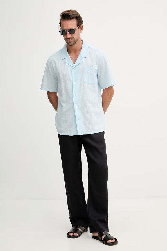 Tommy Hilfiger košile pánská bavlněná SUMMER UM0UM03842 modrá SS26