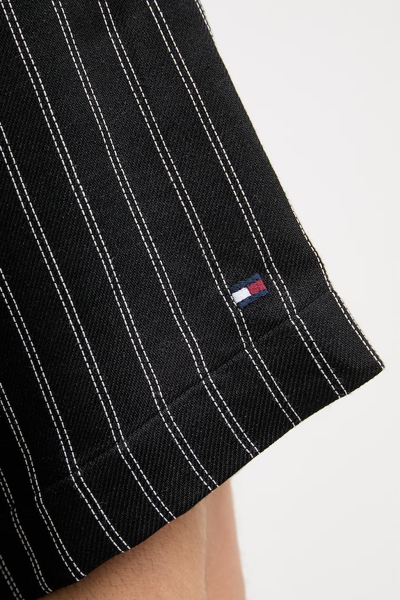 Tommy Hilfiger férfi ing lenvászonnal MW0MW42700 fekete