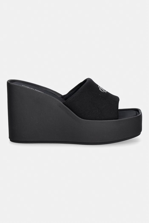 Calvin Klein σαγιονάρες σε σφήνα Γυναικεία WEDGE 70 SNDL CANV MG HW0HW03134 μαύρο SS26