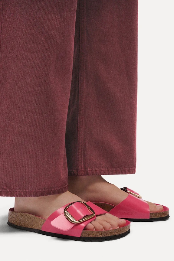 Birkenstock σαγιονάρες με επίπεδο τακούνι Γυναικείες δερμάτινες 1031844