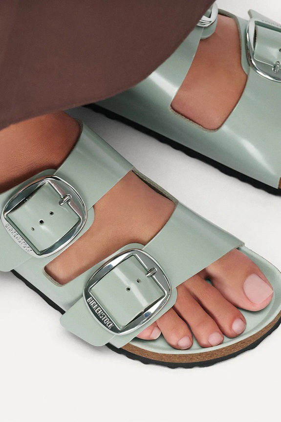 Birkenstock šľapky na plochom podpätku dámske kožené Arizona Big Buckle 1031871