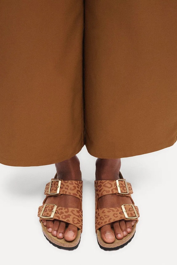 Birkenstock šľapky na plochom podpätku dámske Arizona 1031926